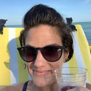 Meet your Posher, Samantha